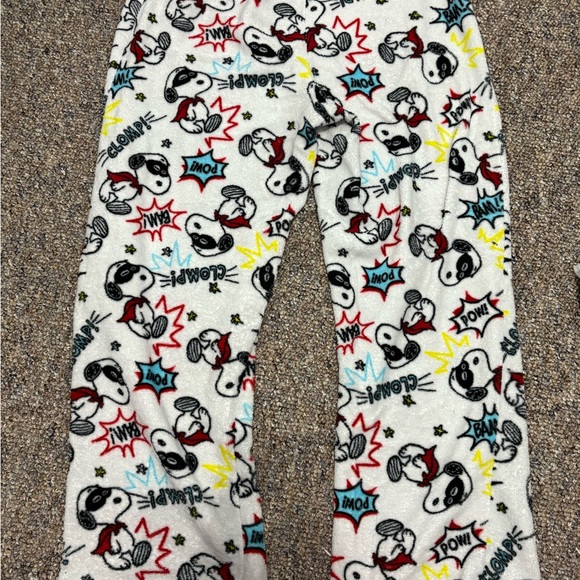 Snoopy Fuzzy Pajamas - White and Red - Picture 2 of 2